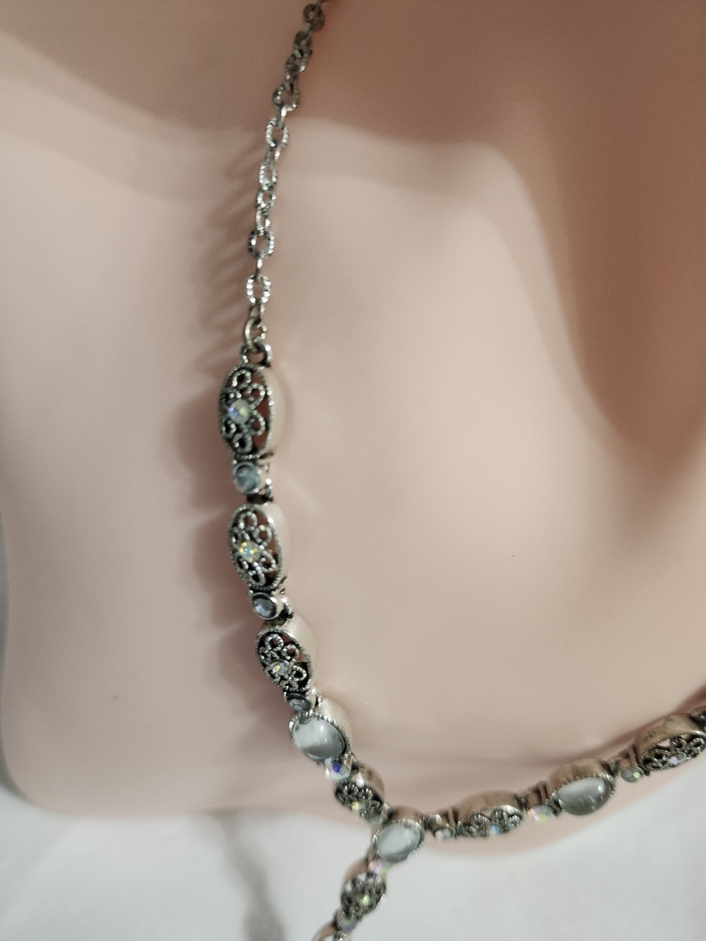 Avon Silver-Tone Ornate Filigree Drop Necklace with Clear Stones - Picture 4 of 6